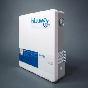 osmoseanlage-mit-gehaeuse-bluuwa-water-solutions